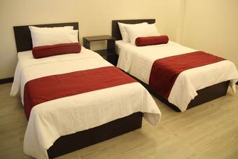 Bauan Plaza Hotel