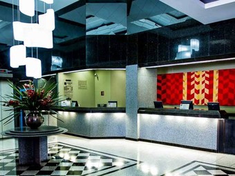 Hotel Manhattan Plaza