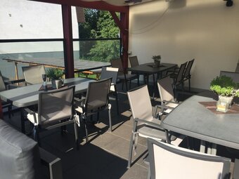 Hosser's Hotel Restaurant