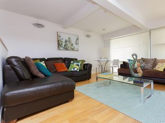 Live In Leeds Millenium Square Apartment