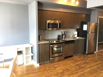 Altitude Suites Bay Street By Teristo Group