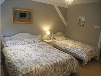 Holly House Bed & Breakfast