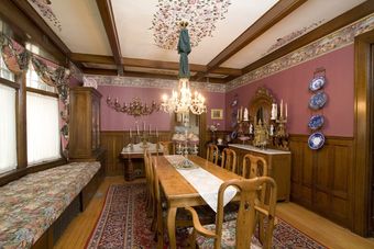 Bed & Breakfast The Victorian Tudor Inn