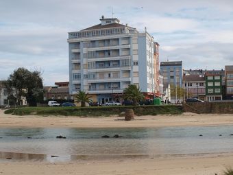 Apartamentos Piso Encima De La Playa En San Cipri�n