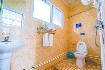 Yijie Holiday Hotel Water Greatwall No.1