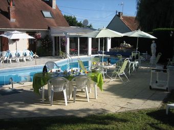 Hotel Les Dauphins De Mareuil