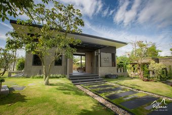 Hotel Release Pool Villa Resort