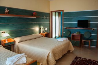 Hotel La Villa Resort - Near Skiing