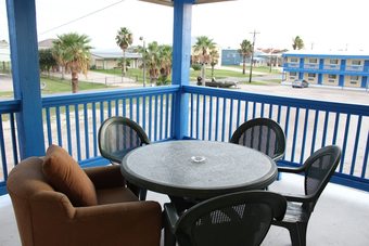 Motel American Inn And Suites