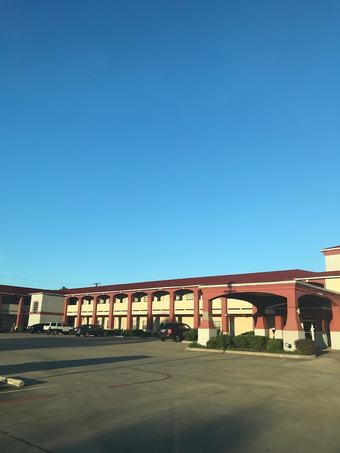 Hotel Day N Night Inn