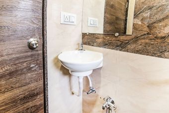 Hotel Fabexpress Pratiksha