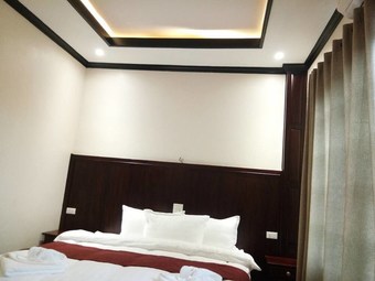 Singha Hotel