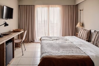 Hotel More Meni Beach