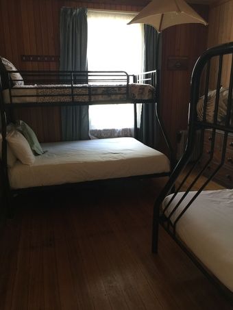 Hotel Lake Leake Inn