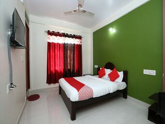 Hotel Oyo 27782 Hosamane Lodge