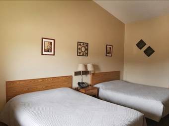 Cabana Elk Creek Resort