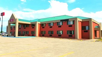 Hotel Travel Inn & Suites