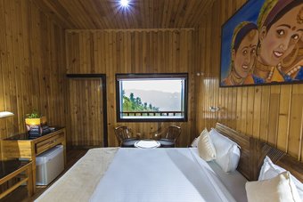 Hotel Crimson Park Residency-the Pahadi