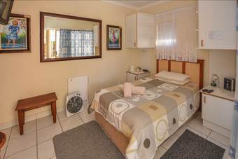 Hotel 7 Eland Boutique Guesthouse