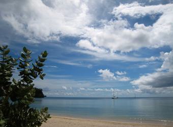 Hotel Kalinago Beach Resort