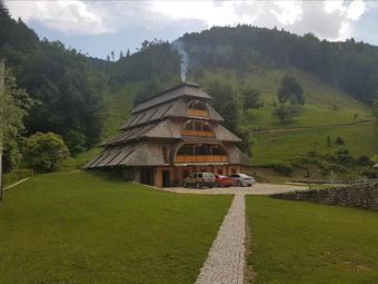 Hotel Oka I Po