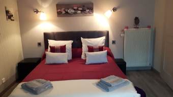 Bed & Breakfast Chambres D'h�tes Le Clos Sainte L�a