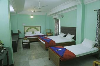 Hotel Ganga Palace