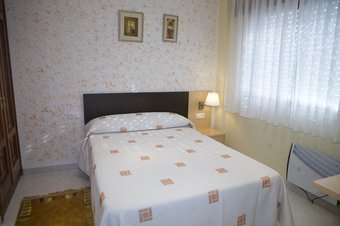 Hostal Albergue O Cruceiro Da Ulla