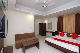 Oyo 17043 Hotel Ocean Pearl