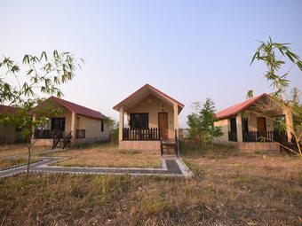 Hotel Palette- Tiger Village Resort
