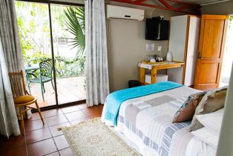 Posada Ikaia River Lodge