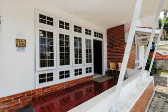 Hotel Reddoorz Near Moro Mall Purwokerto