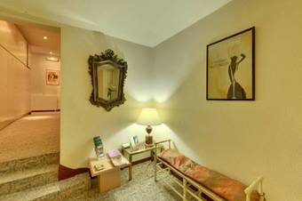 Hotel Logis Auberge Des Vieux Chenes