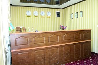 Navro'z Hotel