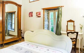 Holiday Home Cour Maqueron N-794