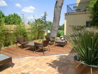 Hotel La Bastide De Cabri�s