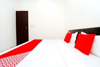 Oyo 41965 Hotel New Bury