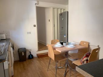 Convenient Catford Apartment