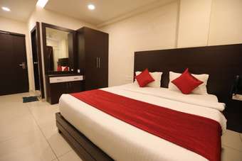 Traders Hotel
