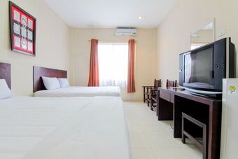 Hotel Sing A Song