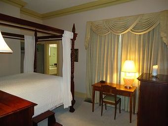 Bed & Breakfast Edenfield House