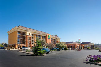 Hotel Holiday Inn Express At Monterey Bay