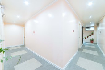 Hotel Reddoorz @ N Roldan Street