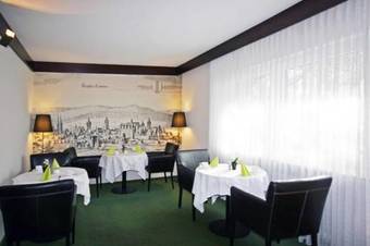 City Hotel