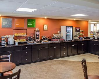 Hotel Quality Inn Riverfront