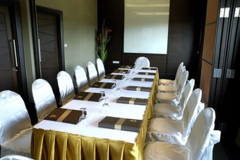 Kuiburi Hotel And Resort