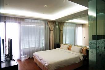 Phoenix Island Ocean Star Resort