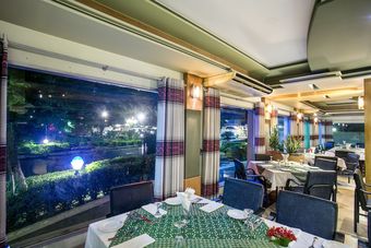 Hotel Naz Garden