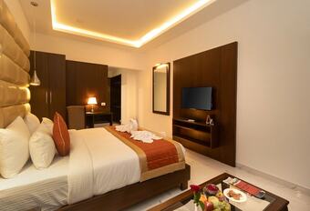 Hotel V One Pride