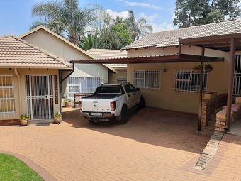 Hotel African Rose Guesthouse